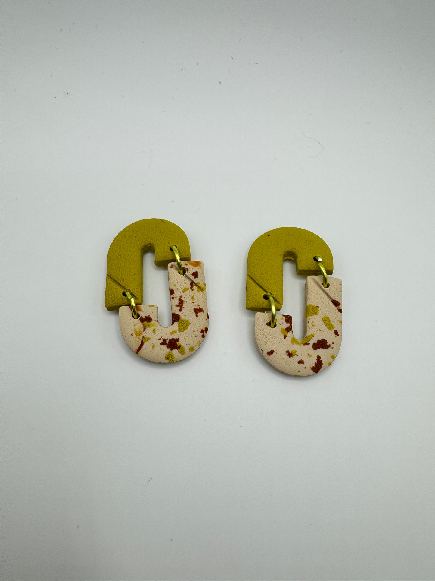 Brinco Oval Verde Pistachio