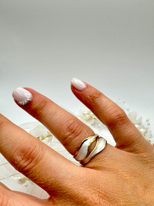 Anel Dourado e Branco